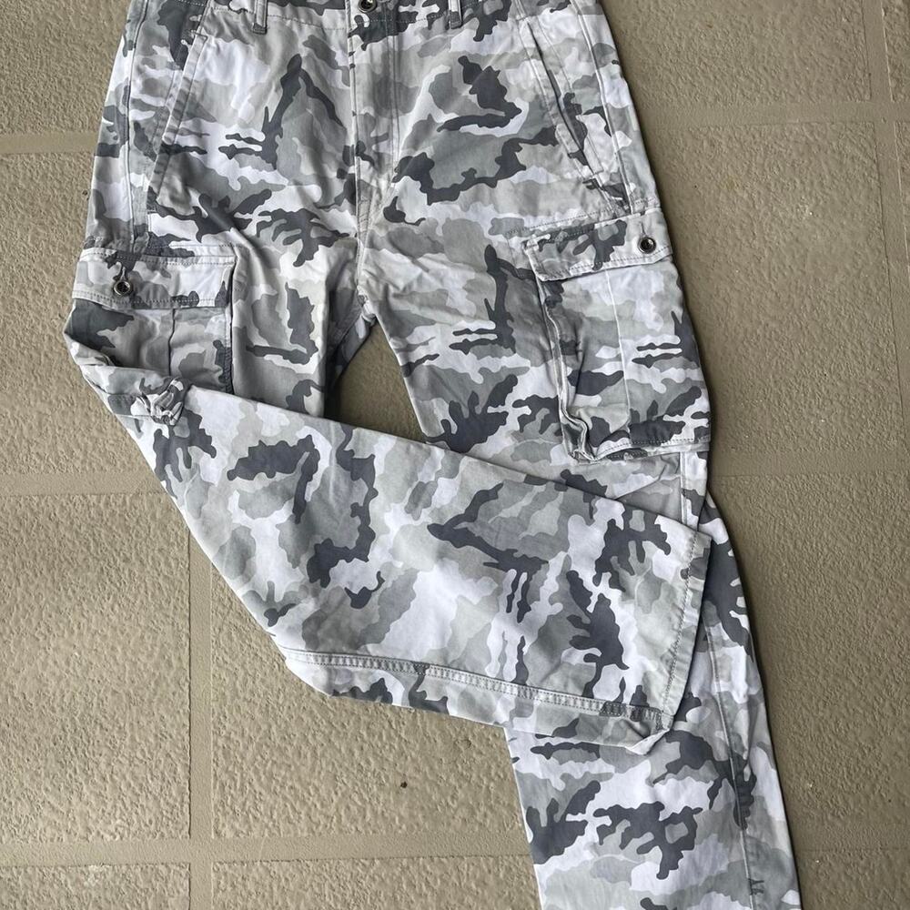 Levis Camo Grey Cargo pants 32